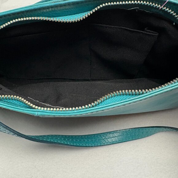 Kenneth Cole Reaction Teal-Colored Leather Shoulder Clutch Style Handbag - Picture 9 of 16
